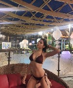 Творческая и спортивная девушка.  Хочу найти хорошего и приятного
мужчину для совместного время-провождения) ...