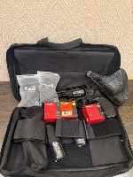 Продаю бульдог курс ,  новый 24г первые партии ! Именно с вороненным барабаном ,  потом стали делать покрытие под воронение !
Полный заводской комплект ,  плюс патроны HILTI USA .  
1 пачки супер зе ...