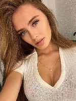 Я Катя,  девушка с большим опытом и хорошей,  слегка утончённой фигурой.  Буду рада предоставить вам свои услуги.  Я нежна,  всегда в хорошем настроении.  Звоните и приезжайте,  всегда на связи. ...