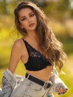 Милая девочка,  с шикарной попкой 😁😈😻 Я очень этого хочу,  пожалуйста,  приезжайте и трахните меня ...