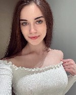 Секси детка знакомлюсь для встречи в реале если вы адекватны .  На втором фото мои контакты.  Реал не за деньги я не проститутка.  куни люблю ...