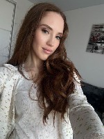 Ищу состоятельного мужчину для теплого общения и приятных встреч.  
Не коммерция,  но рассчитываю на джентльменов,  
которые умеют окружить вниманием и заботой.  
Дискретность и взаимные симпатии н ...