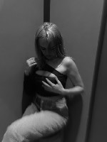 Ищу мужчину для периодических встреч.  Страстная,  в постели люблю
разнообразие.  Возможны встречи с женатыми ...