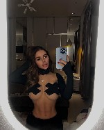 Интим-девушки, индивидуалки объявление но. 3566833: Мои пальцы неспешно расстёгивают пуговицу на твоей рубашке,  мои ногти скользят по твоей коже,  вызывая мурашки.