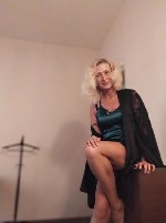 Жду встречи с порядочным,  адекватным РУССКИМ МУЖЧИНОЙ.  .  .  
М.  Московская.  Час классики 4000. ...