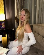 Каждый раз,  когда ты появляешься на горизонте,  я теряю контроль.  Ты такой сексуальный,  что я мечтаю о том,  каково это — оказаться в твоих объятиях,  когда страсть накрывает нас с головой.  @NikiL ...