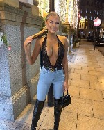 м.  Кировский завод,  Пешеходы имеют право на отсос.  Пошло,  вкусно,  красиво.  
Мне очень нравится быть активной и безотказной,  
порадую тебя оральной прелюдией и естественно займу ту позу,  
ко ...