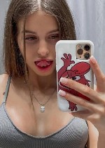 Всем привет мальчишки приглашаю к себе на квартиру а также есть выезд звоните в любое время работаю круглосуточно
Час 2500
Два 5000 
Ночь 10000 нахожусь в центральный район ...