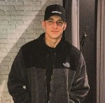 Парни от 22 и до 45 
За мп могу дать в попку.  
Tg.  @James_on_BondD ...