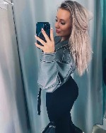 Приветствую всем я Аня жду вас звоните пишите ...