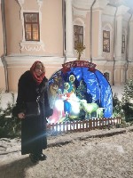 Здравствуйте,  меня зовут Елена,  57 лет.  Я дипломированный специалист по массажным техникам с опытом работы более 20 лет и мед.  образованием.  Имеются все дипломы,  сертификаты.  Провожу сеансы мас ...