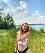 Стройная красотка без вредных привычек,  чистоплотная готова встретиться с сильным и надежным мужчиной для страстного секса. ...