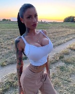 м.  Нарвская,  Активная и веселая девушка воплотит все твои мечты и украсит скучный вечер.  
Могу и умею доставлять удовольствие – в твоем распоряжении соблазнительный танец,  возбуждающий массаж,   ...