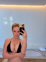 Всем привет зайчики жду в гости Все вопросы по телефону звоните пишите работаею 24/7 цена час 2.000 два часа 3.000 ночь 6000 ...