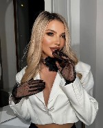 Мы сможем полностью забыть о заботах и проблемах,  будем наслаждаться нашими горячими телами и взаимными ласками столько времени и в таких вариантах,  как тебе хочется. ...