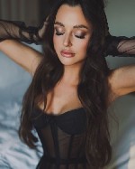 Я умею дарить наслаждение,  я жажду жёсткого тараха моя привлекательная грудь и умелые руки для твоего члена зайка жду тебя.  Давай встретимся и проведем ночь,  полную страсти.  

тг Kotik_22354 
в ...