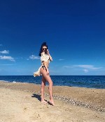 Познакомлюсь с мужчиной,  приличным и адекватным,  от 35 лет.  
Я стройная,  ухоженная,  с красивой грудью ...