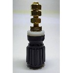 Лабораторный зажим предназначен для подключения проводов временных сетей лабораторных установок переменного тока напряжением до 660В,  частотой 50 Гц,  и постоянного тока напряжением до 440В.  Применя ...