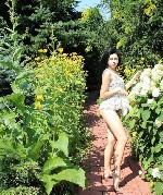 Творческая и спортивная девушка.  Хочу найти хорошего и приятного мужчину для совместного время-провождения) ...