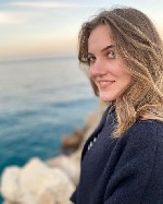 Хочешь уйти от рутины? Я - сексуальная сирена,  готовая утопить тебя в океане страсти.  Мягкие губы,  стройные ноги и умение доставить удовольствие - со мной ты забудешь обо всех проблемах.  Один звон ...