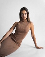 Ищешь приключений? Я - таинственная незнакомка,  готовая подарить тебе незабываемые моменты.  Загадочные глаза,  изящная фигура и нежные прикосновения - со мной ты ощутишь настоящую магию.  Позвони,   ...