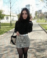 Привет милый знакомлюсь для встречи в реале если вы адекватны .  На втором фото мои контакты.  Реал не за деньги я не проститутка.  голова не болит ...