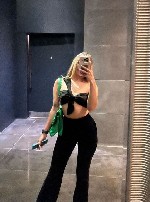 Скучно одной,  хочется добавить немного страсти в серые будни.  Если ты адекватный,  ухоженный и знаешь толк в
удовольствии,  то,  возможно,  мы подружимся.  Ценю конфиденциальность и легкость в обще ...