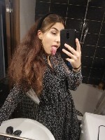 Юная Карина ждёт вас в гости звоните пишите работаю сама на себя ...