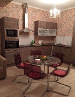 Продается 2-х комнатная квартира на берегу Черного моря в городе Геленджик. Удобное месторасположение: 1-я береговая линия, набережная, море в шаговой доступности (100м). В квартире имеется балкон с в ...