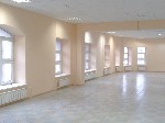 Сдам в аренду помещение 250 кв.м (600 руб. за кв.м в месяц), 1 этаж, отдельный вход с улицы, свободное назначение, очень светлое, хороший ремонт, все коммуникации, с/у, тел., интернет, стихийная парко ...