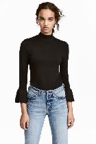 Ищите кардиганы и свитера для женщин в Кишиневе?

Интернет магазин не дорогой одежды для женщин ShopTime.md предлагает вам кардиганы и свитера в Кишиневе, хорошего качества и по приемлемой цене: H&M ...