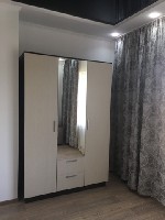 Таунхаус находится в зоне дубовой рощи, чистый свежий горный воздух. Сдам 2-х этажный таунхаус. Абсолютно новый ремонт , идеальная чистота. Состоит из 3-х комнат, для комфортного проживания 6-7 челове ...