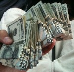 Привет, господин
Меня зовут Sr FEELIANO Augustino
Я являюсь финансовым оператором акционеров

Через мою кредитную компанию
и I Гранты и Кредитное Финансирование
любого, кто нуждается и отклонен ...