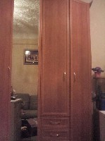 Сдается комната Ленинском районе 
Для тех, кто хочет жить в чистой, спокойной обстановке сдам уютную теплую комнату в квартире с ремонтом. Отдельный вход. 2 эт. В комнате есть вся необходимая мебель, ...