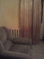 Сдается комната Ленинском районе 
Для тех, кто хочет жить в чистой, спокойной обстановке сдам уютную теплую комнату в квартире с ремонтом. Отдельный вход. 2 эт. В комнате есть вся необходимая мебель, ...