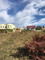 Продаётся участок в городе Бахчисарай, Республика Крым. ИЖС, 7.7 соток. Коммуникации по улице (есть все разрешения на их заведение). Сделаны Российские документы. Вид на горы и водохранилище. Рядом: б ...