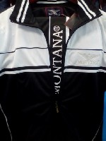 Монтана- легендарные джинсы.Вы найдёте в нашем интернет- магазине классические джинсовые куртки и рубашки, вельветовые джинсы, жилетки и ремни. Отличное качество по разумной цене. Возможна доставка с  ...