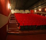 Куплю, продам бизнес объявление но. 1133268: Продаётся развлекательный киноцентр в курортном городе Ейске Краснодарского края на берегу Азовского моря.