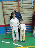 Разное объявление но. 1168552: Секции для детей клуб каратэ  Азов