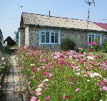 Продам 1/2 дома в п. Сайга, Верхнекетский р-он, Томской области. По документам 3-комн. кв. в двухквартирном доме, арболит, 77,7 кв. м., зал, 2 спальни, прихожая, кухня 12 кв. м, веранда, кладовка. Цен ...