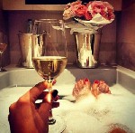 Хочешь каждый месяц ездить с мамой на Мальдивы? Мужской клуб ищет красивых девушек от 18 лет. У нас отличная атмосфера и очень высокий заработок. За смену ты сможешь заработать от 32 000 рублей. Лучша ...