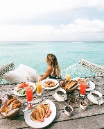 "В нашем заведении только состоятельные мужчини. Если ты готова- Докажи это!! От тебя трбуется приятная внешность, красивая фигура и умение общаться
Мы предлагаем тебе заработок от 30000 рублей за см ...