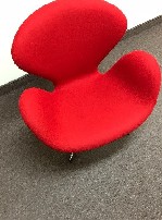 Новые оригинал в оригинальной упаковке, сертификаты маркировка, гарантия производителя 20 лет ( стоимость новых около 3000 евро ) в наличии 4 шт + круглый журнальный столик Fritz Hansen подарок ) 90 0 ...