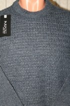 Классика офисного костюма предполагает не только наличие самого костюма, но и наличие мужской рубашки именно с длинным рукавом, в 19 веке это служило признаком достатка и респектабельности, менее обес ...