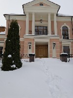 Предлагается к продаже роскошный кирпичный трехэтажный особняк площадью 641 м2 с цокольным этажом на участке 47 соток. Дом находится в деревне Кирполье Всеволожского района, ИЖС. Проект и строительств ...