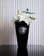 Требования: Срочно! 
С проживанием в загородный дом в Московской области требуется домработница с опытом. Порядочность, аккуратность, исполнительность, чистоплотность.
Обязанности: Уход за домом и х ...