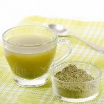 Кратом угнетает аппетит и помогает соблюдать диету людям, желающим избавиться от лишнего веса;Некрепкий отвар (примерно 1-3 грамма) обладает слегка стимулирующими свойствами, напоминающими кофеин, без ...