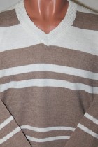 Компания Пилс предлагает оптовую поставку мужских джемперов в Рязань. 
Расцветки самые разнообразные от цветных и светлых до однотонных темных оттенков. Это теплые джемпера и состав тканей, которых с ...