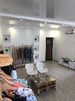 Продаем готовый бизнес.
Подойдет для амбициозных девушек.

1.Находиться в удобном проходимом месте.
2. Площадь помещения 30 кв., со стильным ремонтом и декором.
3. Невысокая аренда.
4. Продуманн ...