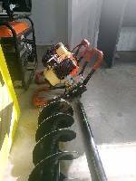 Предоставляем в аренду мотобуры различного диаметра и глубины от 100 - 350 мм в ширину; шнек от 50 - 100 см в длину. 
Общая глубина до 2 м. 
Возможна доставка, оплата наличным и безналичным расчетом ...